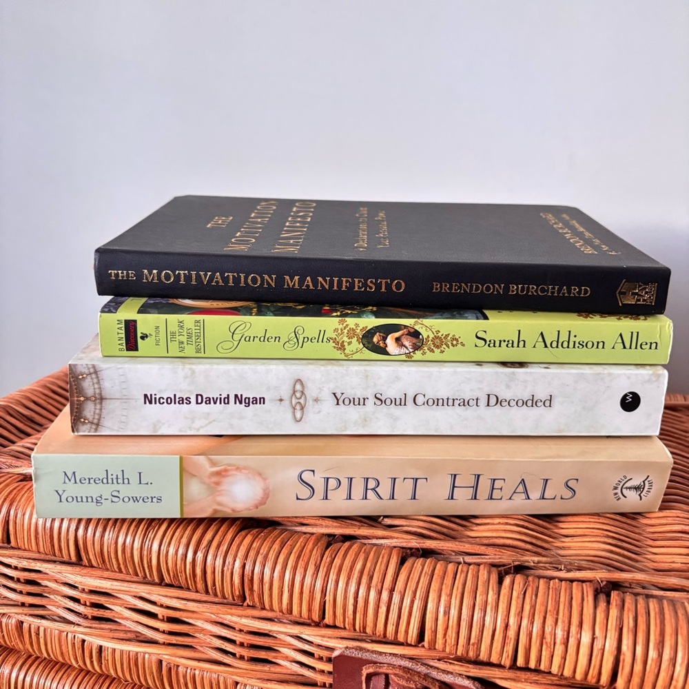 Spiritual and Motivational Books Bundle Of Four